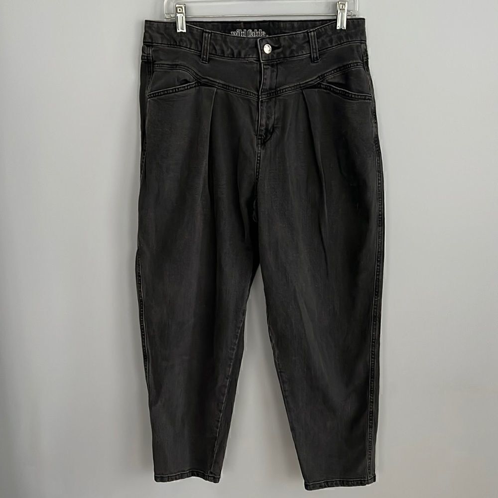 Wild fable women’s size 12 black high rise ankle mom jeans